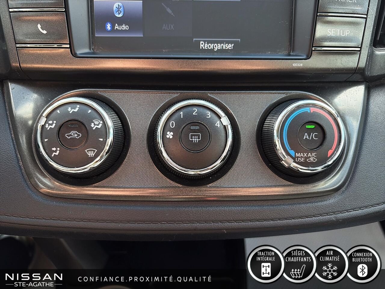 Toyota RAV4 2015 Noir Saint-Jérôme - photo #18
