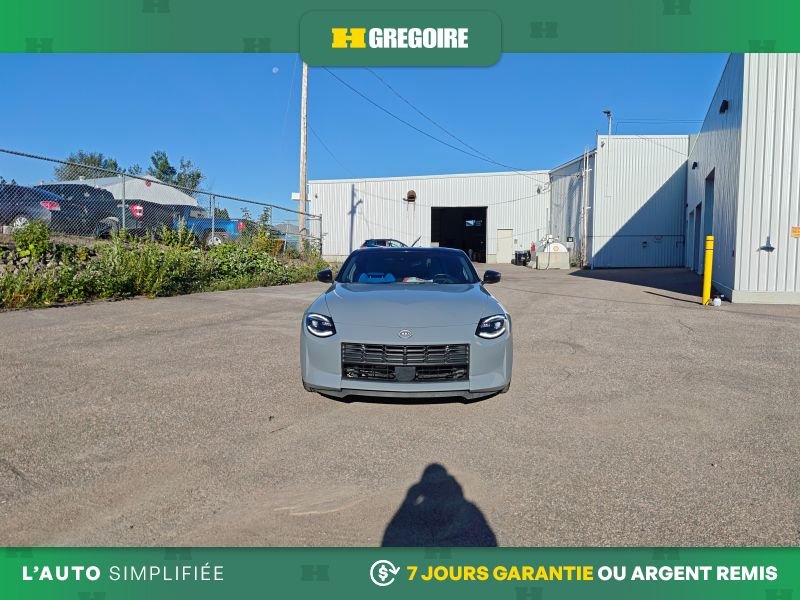 Nissan Z 2023 Gris Laval - photo #1
