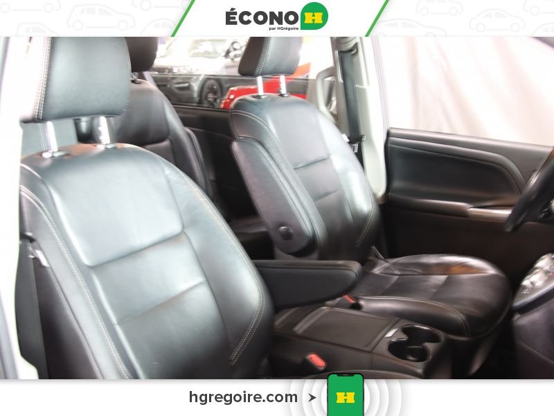 Toyota Sienna 2018 Gris Blainville - photo #23