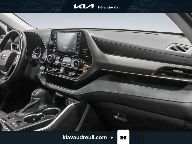Toyota Highlander 2022 Bleu Laval - photo #25