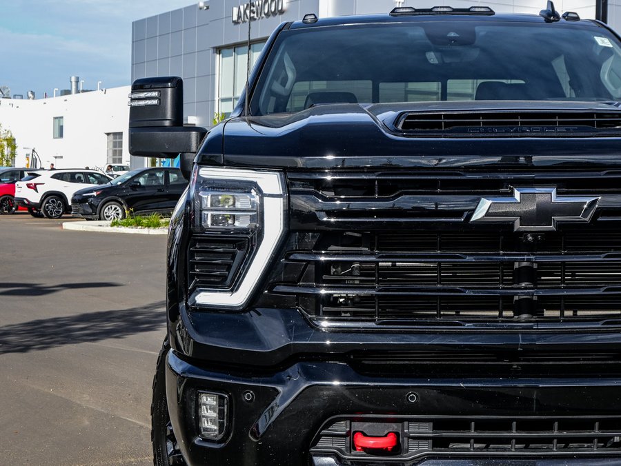 2025 Chevrolet Silverado 3500HD LTZ Plus Trail Boss 6.6L Duramax | Power Assist Steps Black