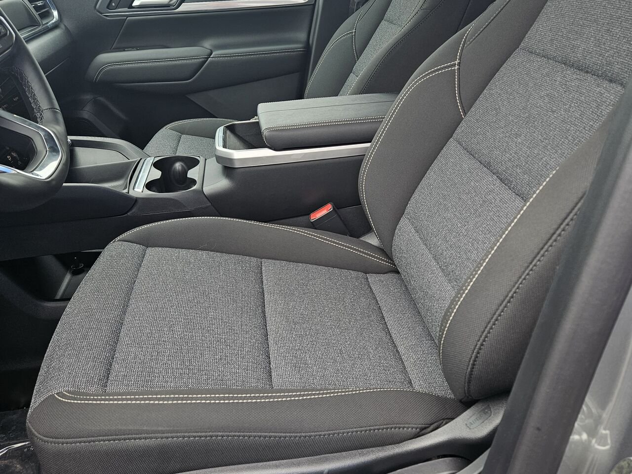 GMC Terrain Élévation 4 portes TI 2026 Argent métallisé Thetford Mines - photo #11