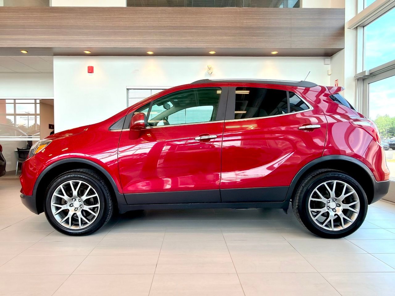 Buick Encore 2017 Rouge Notre-Dame-des-Prairies - photo #7