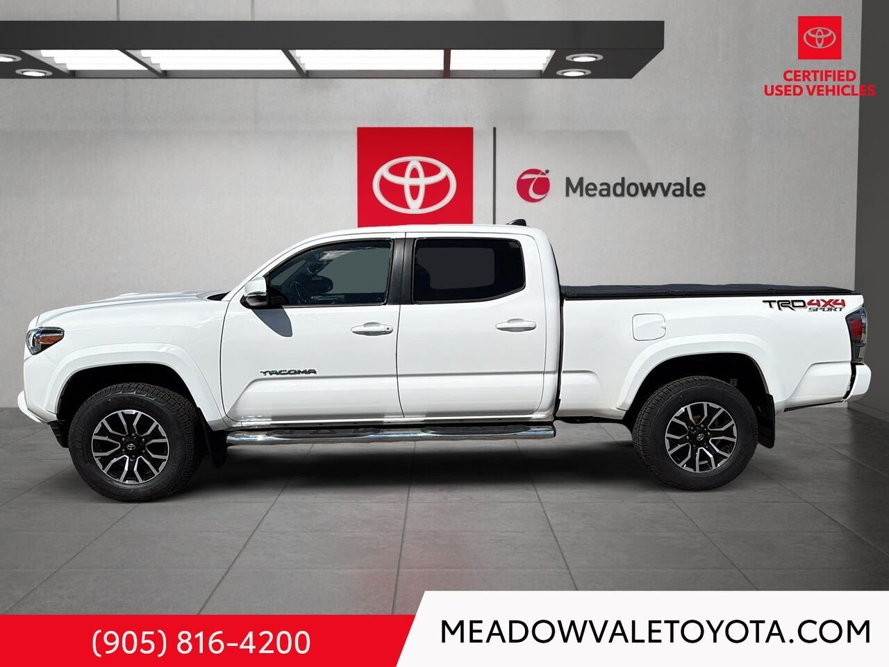 2022 Toyota Tacoma 6 Cylinder, New Tires, Tonneau Cover, Reliable and Dependable White Mississauga - photo #5