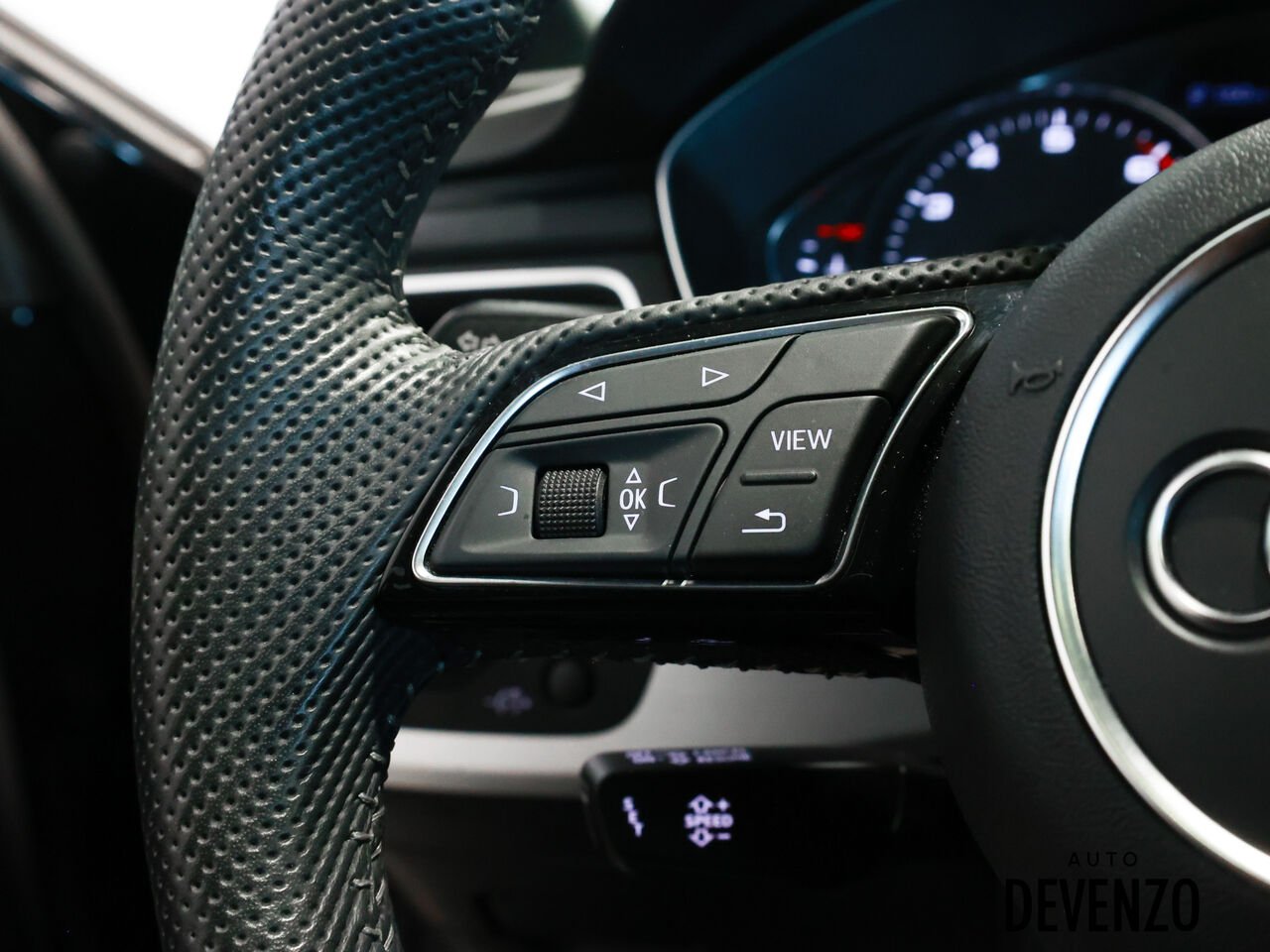 2019 Audi berline A4 Black Saint-Eustache - photo #12