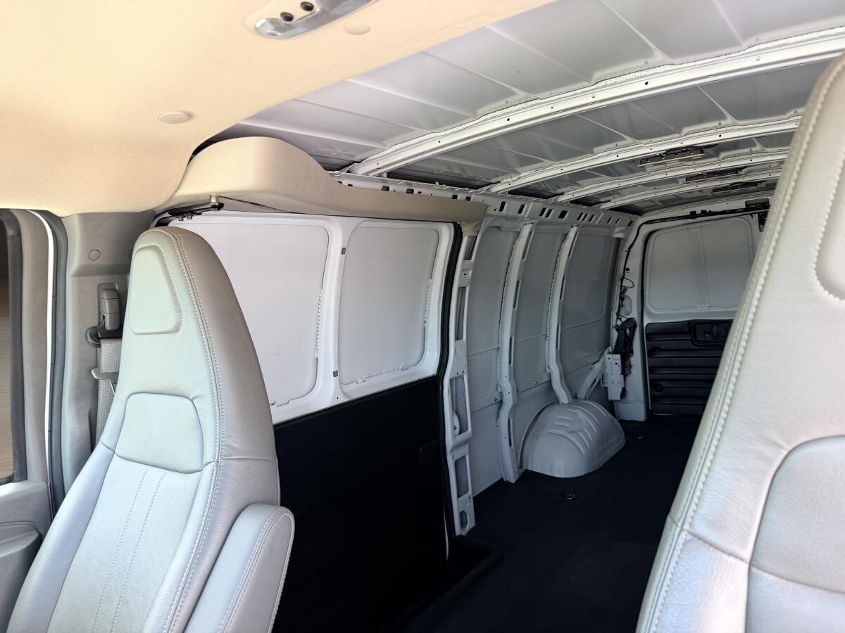 Chevrolet Express Cargo Van 2024 Blanc  - photo #4