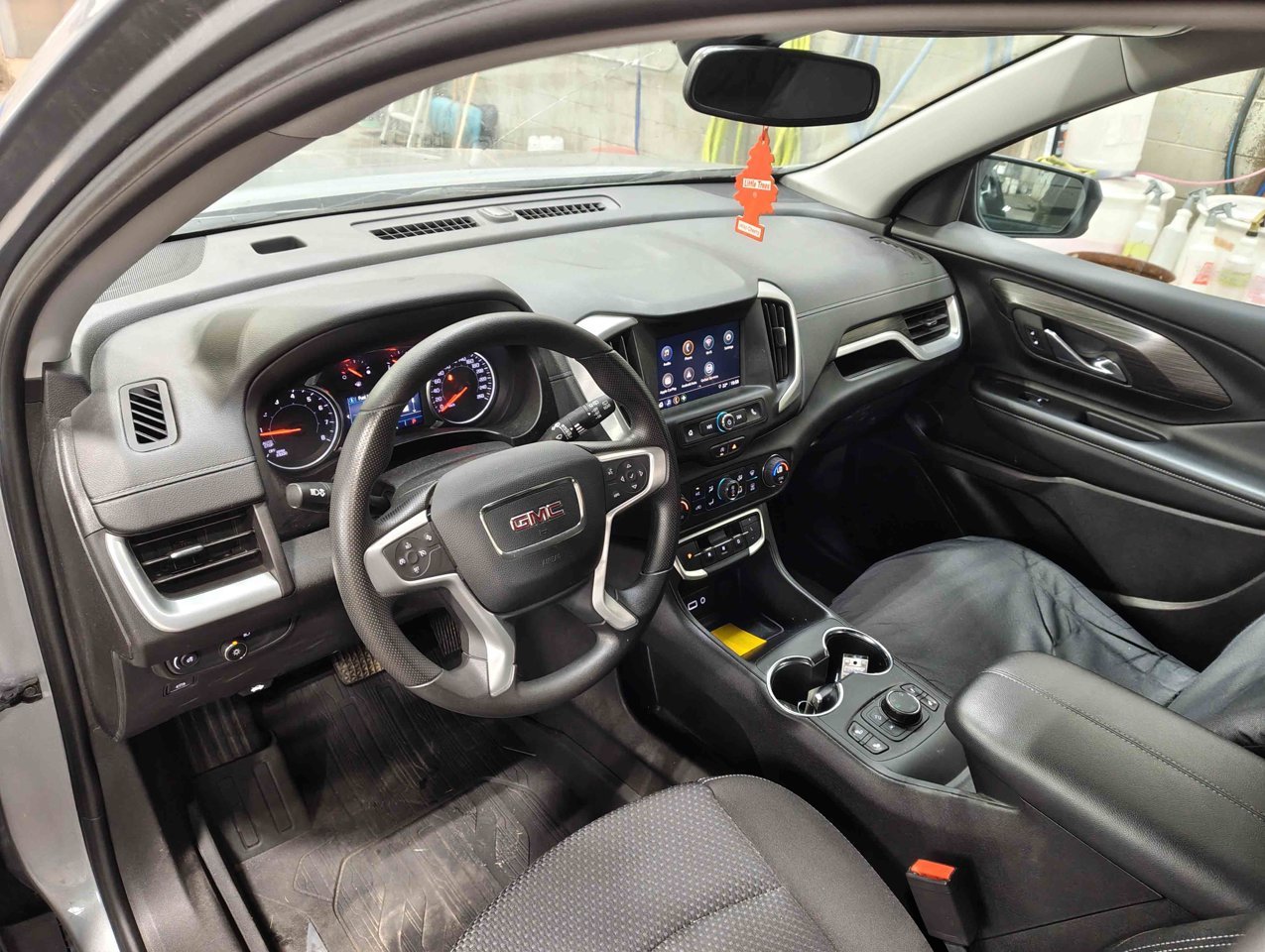 2024 GMC Terrain AWD 4dr SLE Grey Sherwood Park - photo #6