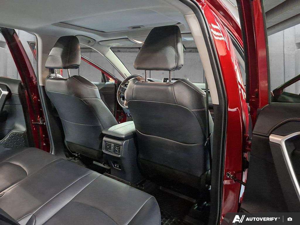 2019 Toyota RAV4 2600666A | Limited 03T3 RUBY FLARE P Edmonton - photo #21