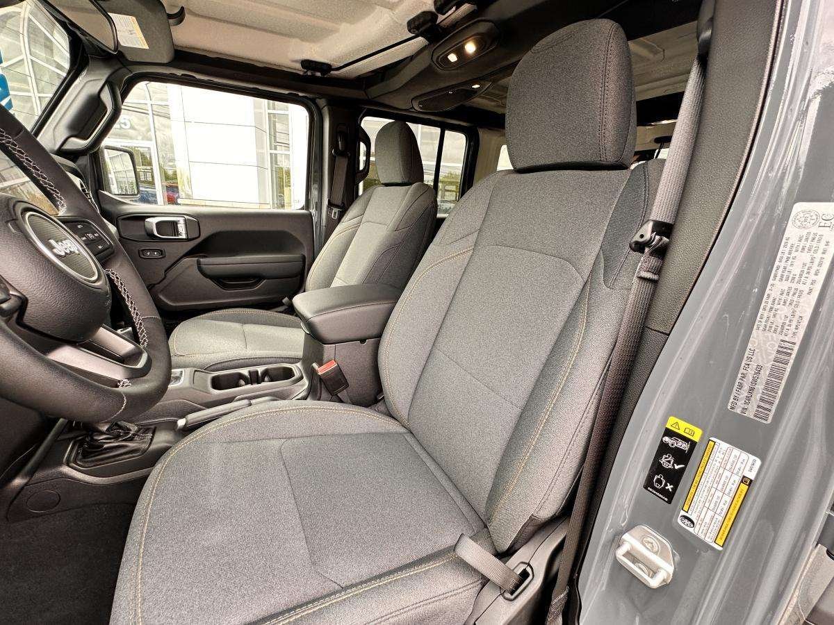 2025 Jeep Wrangler Blue Saint-Basile-le-Grand - photo #14