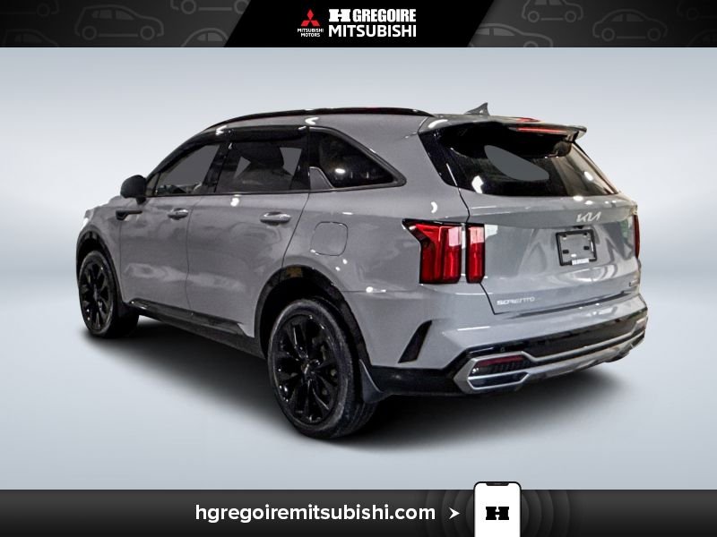 2023 Kia Sorento Grey Blainville - photo #5