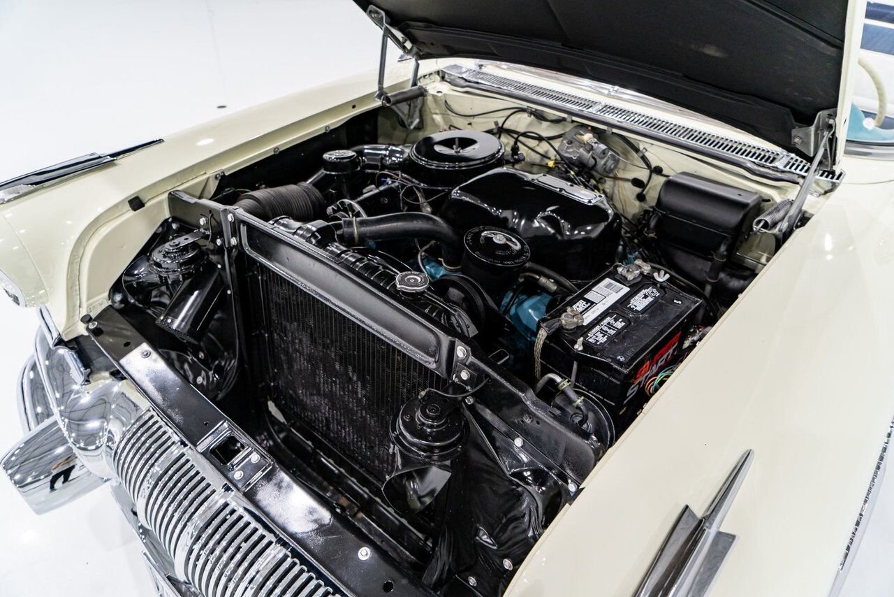 Pontiac Bonneville *PRICE IN USD* Fuel injected 347/315HP 1 of 630 produced 1957 Blanc Montréal - photo #16