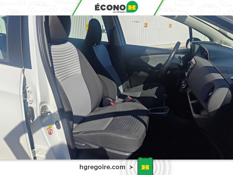 Toyota Yaris 2018 Blanc Blainville - photo #16