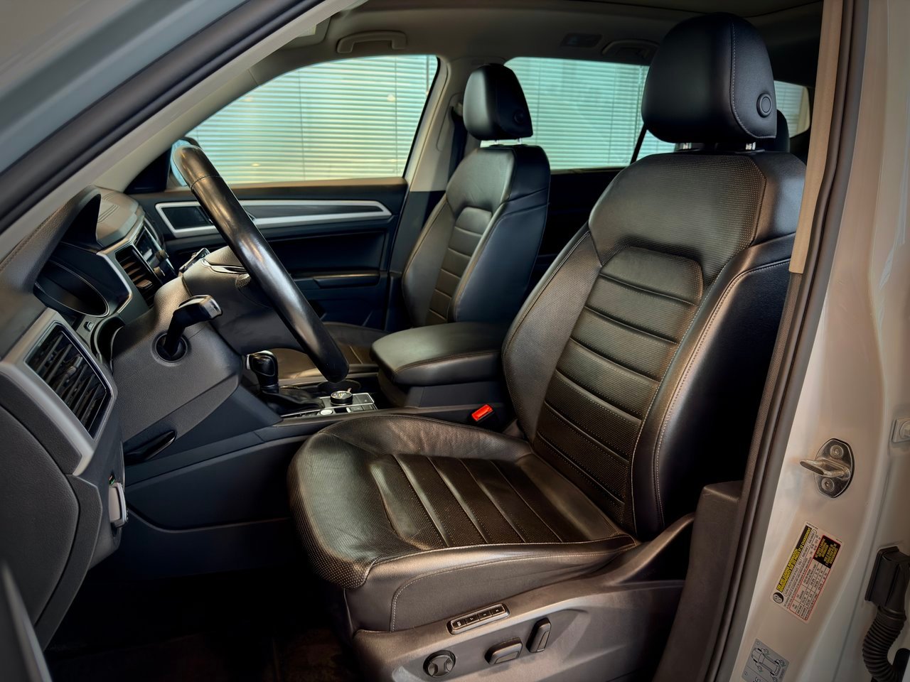 2018 Volkswagen Atlas White Notre-Dame-des-Prairies - photo #19