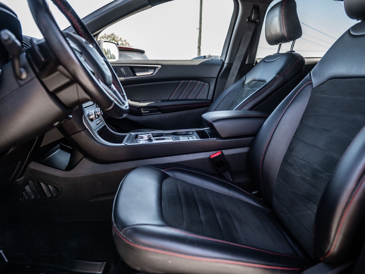2022 Ford Edge Black Sainte-Julienne - photo #16