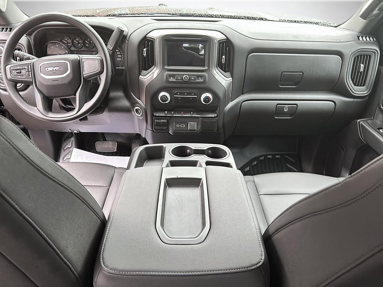 GMC Sierra 3500HD Pro cabine double 4RM 162 po 2026 NOIR ONYX Saint-Hyacinthe - photo #8
