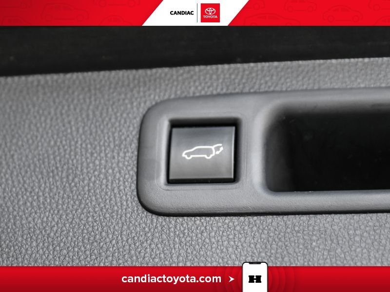 Toyota Highlander 2022 Bleu Blainville - photo #34