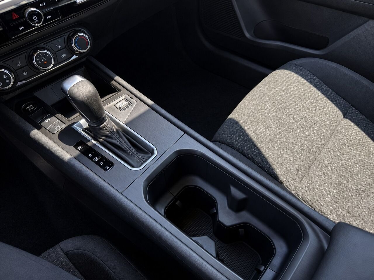 2026 NISSAN Kicks KICKS S FWD Fresh Powder Châteauguay - photo #15