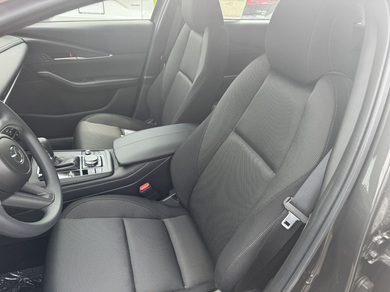 Mazda CX-30 GX TI | TRACTION INTÉGRALE | DÉMARRAGE À DISTANCE | RÉGULATEUR ADAPTATIF | CAMÉRA DE RECUL 2026 Gris Saint-Jérôme - photo #24