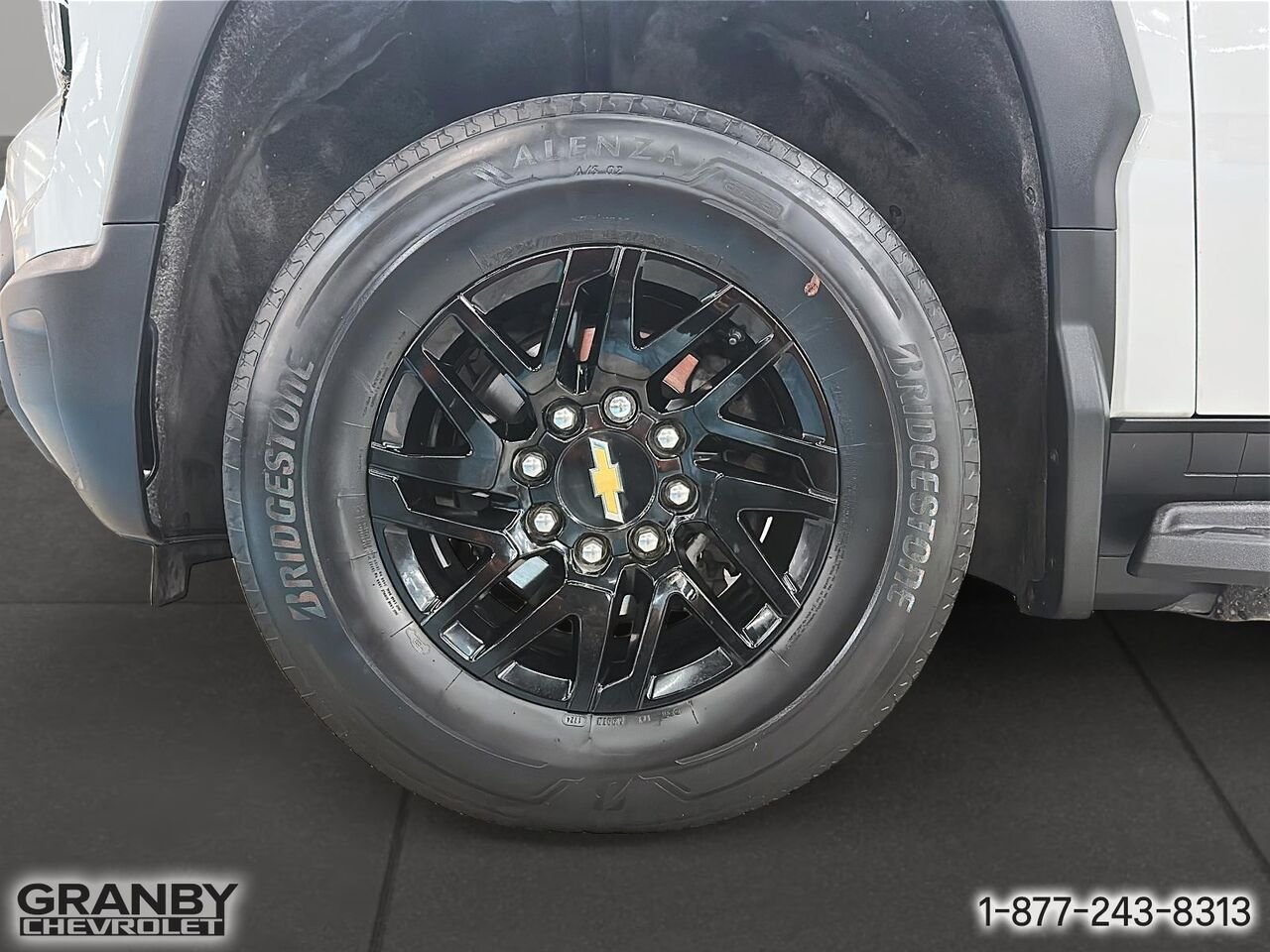 2024 Chevrolet Silverado EV WT cabine multiplace e4RM avec 4WT | G3905 White Granby - photo #12