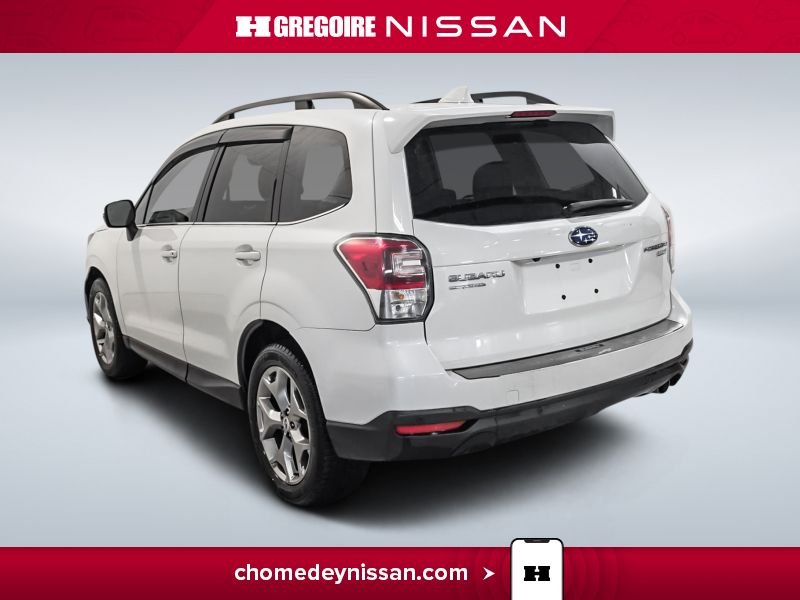 2017 Subaru Forester White Saint-Eustache - photo #5