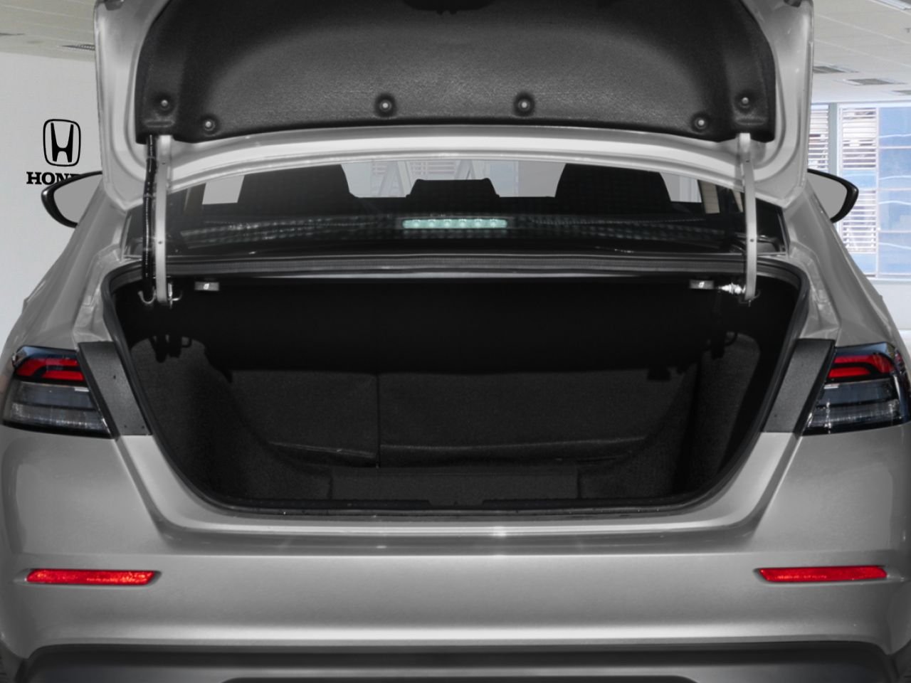 2025 Honda Accord Sedan White Mississauga - photo #8