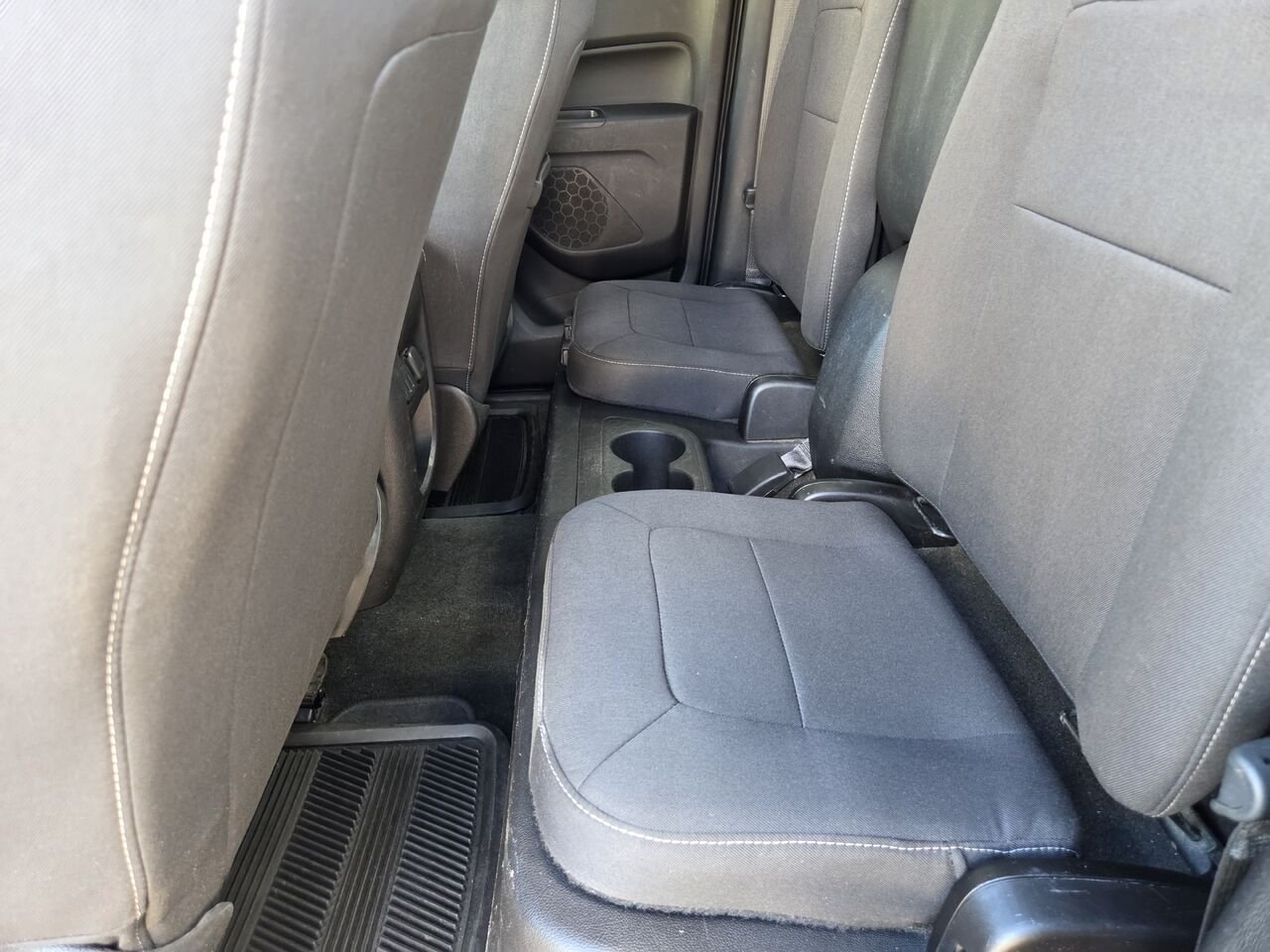 2016 GMC CANYON SLE Grey Mont-Laurier - photo #10