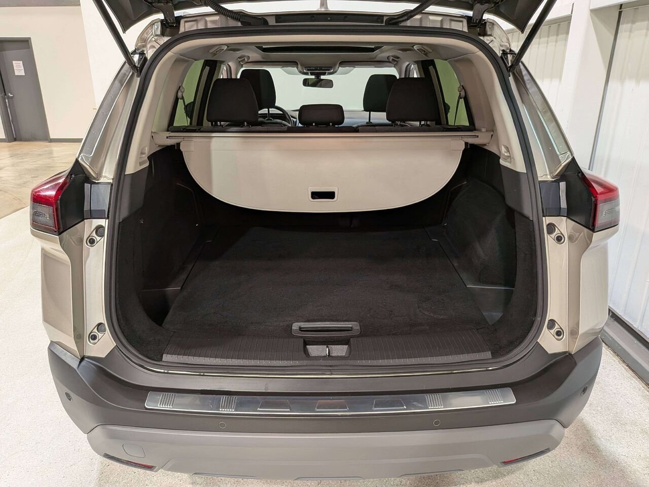 2023 Nissan Rogue AWD SV Moonroof Grey Val-David - photo #8