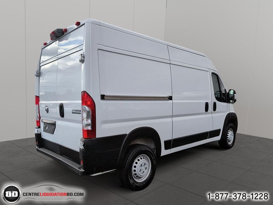 2025 Ram ProMaster fourgonnette utilitaire 2500 Tradesman toit élevé 136 po avec siège passager White