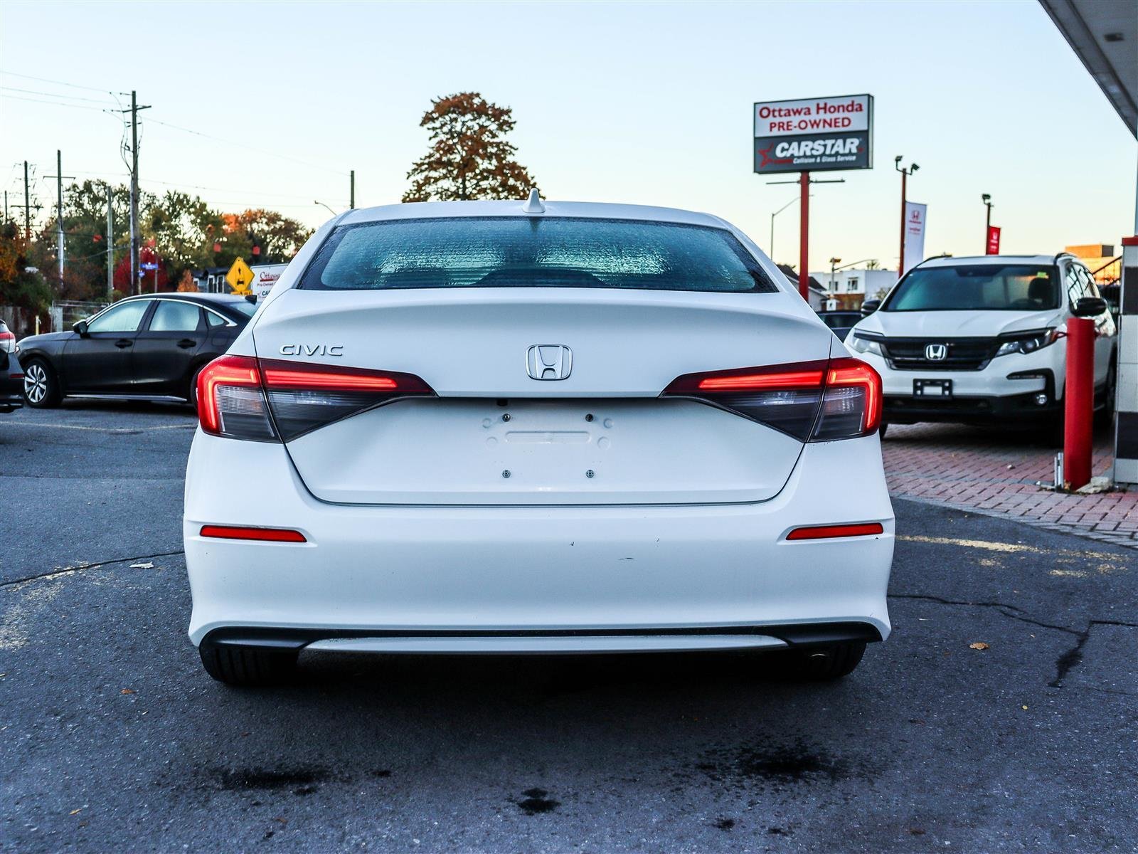 2025 Honda Civic Sedan LX Ottawa & Gatineau - photo #3
