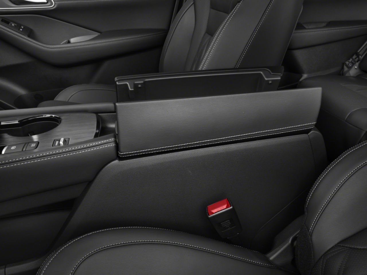 2026 Nissan Rogue Scarlet Ember Tintcoat Laval - photo #5