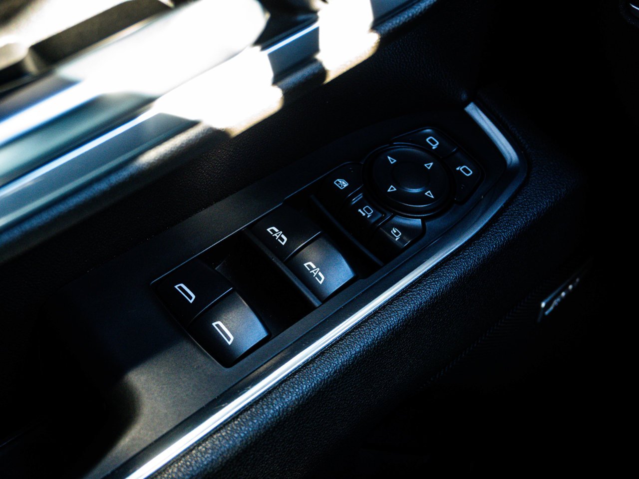 2025 Chevrolet Silverado 3500HD 4WD Crew Cab 159 LTZ Grey Sherwood Park - photo #20