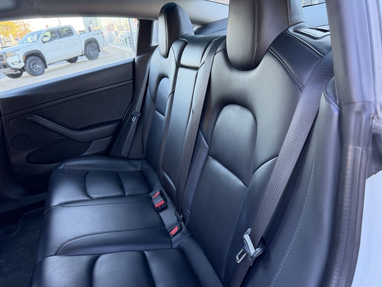 Tesla Model 3 423 km d'autonomie jamais accidenté un seul propriétaire 2021 Blanc Châteauguay - photo #21
