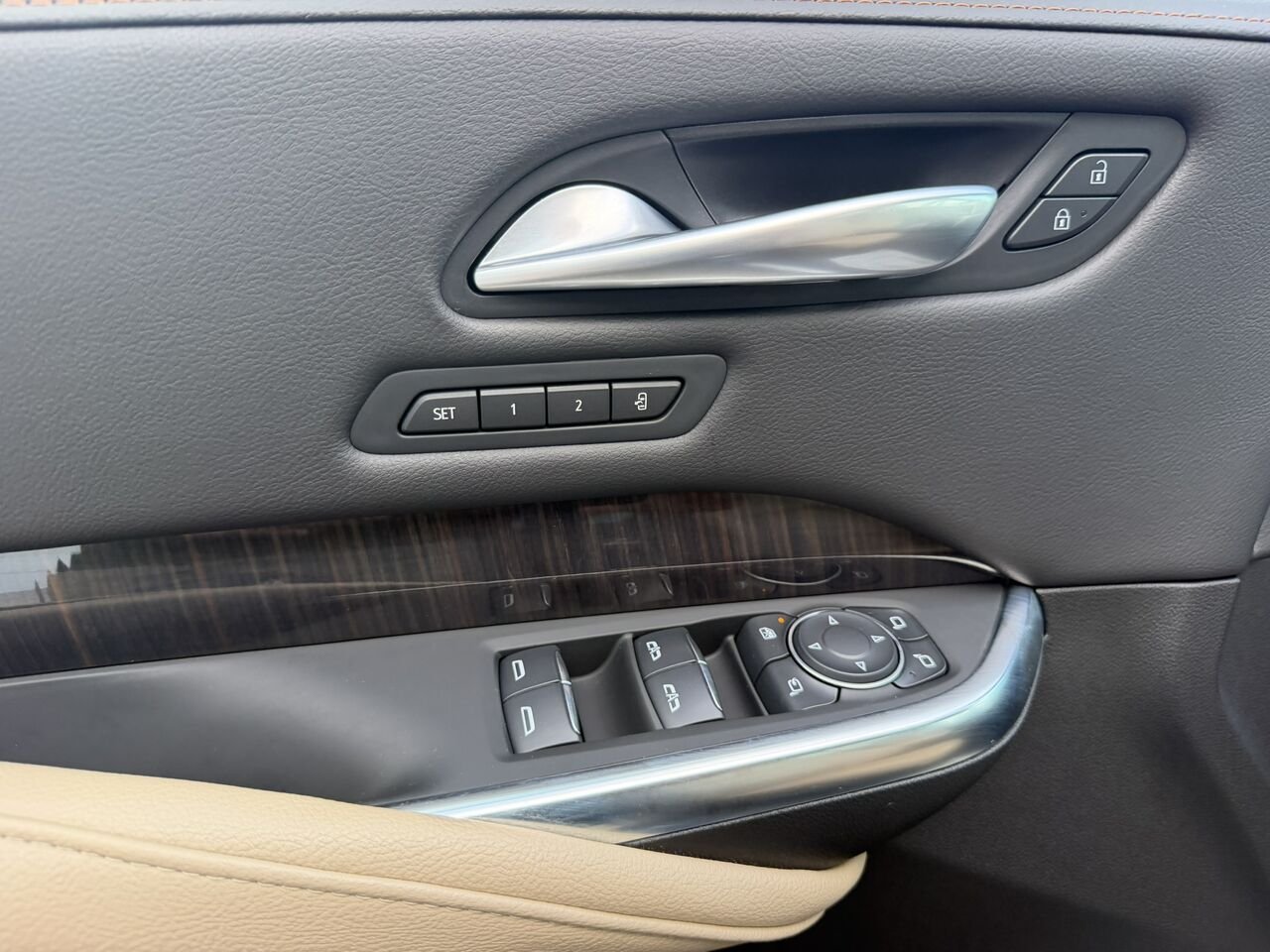 2024 Cadillac XT4 PREMIUM LUXURY AWD FINANCEMENT À PARTIR 3.99% Blue Laval - photo #21