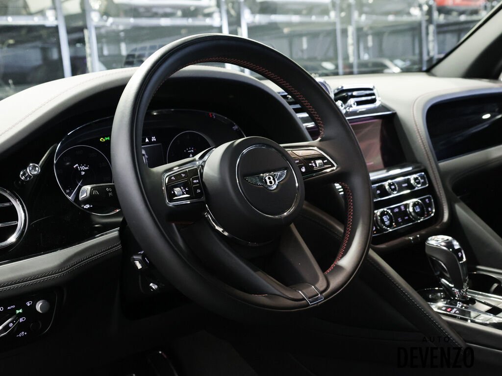 2021 Bentley Bentayga Black Saint-Eustache - photo #21