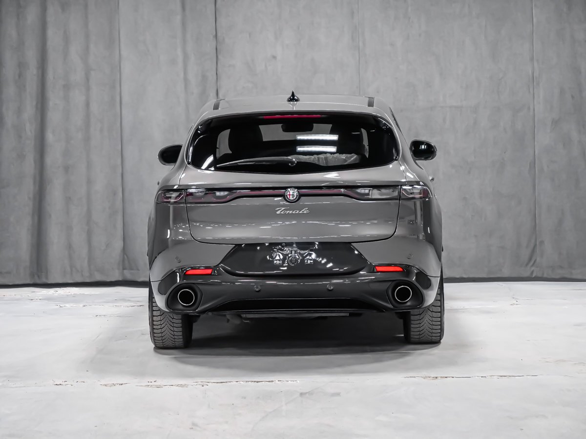 Alfa Romeo Tonale VELOCE HARMAN KARDON SOUNS SYSTEM SPORT SEATS 2024 Noir Montréal - photo #4