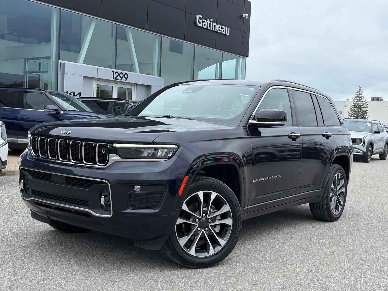 2024 Jeep Grand Cherokee Blue Gatineau - photo #0