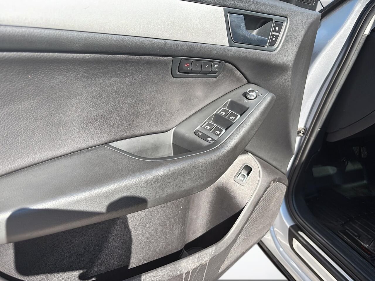 AUDI Q5 PROGRESSIV 2017 Gris Saint-Hyacinthe - photo #9