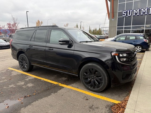 2025 Ford Expedition Platinum Max | Stealth Appearance Package | Panoramic Sunroof Black