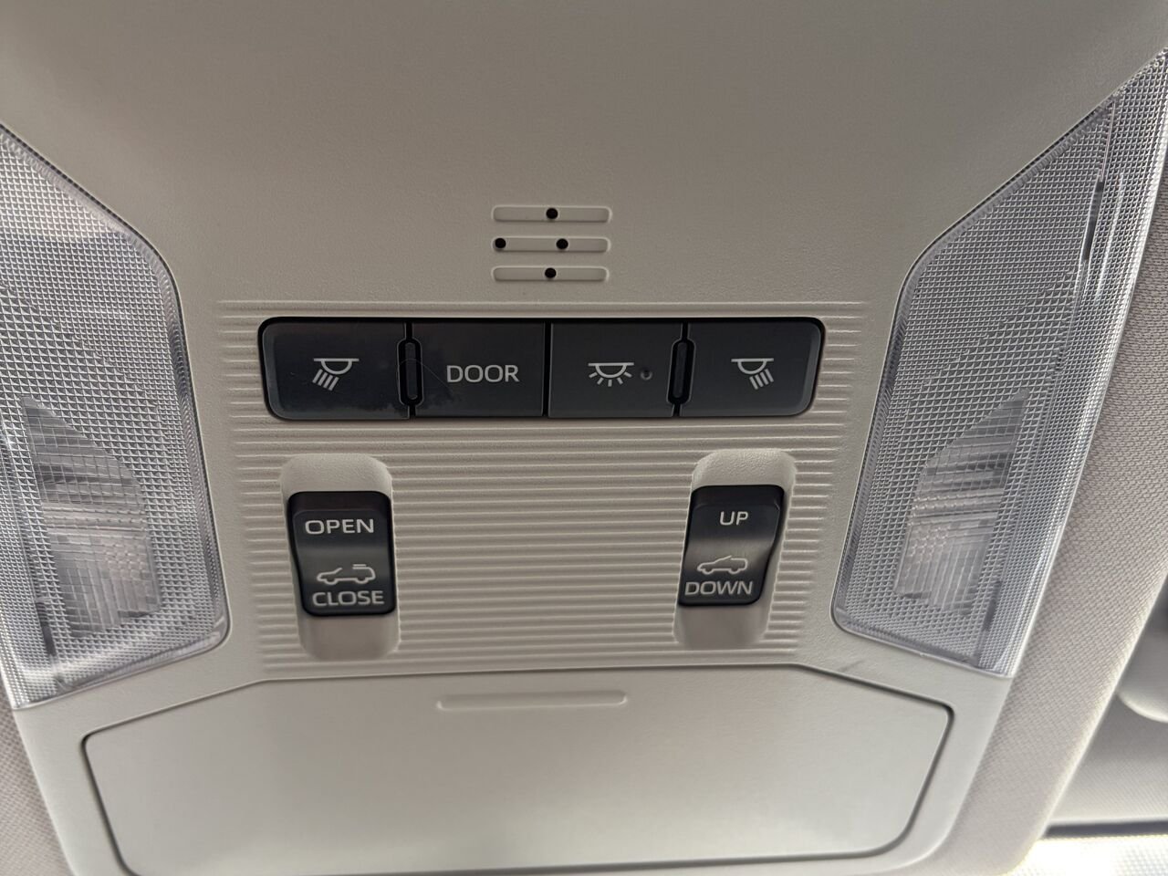 2022 TOYOTA RAV4 XLE PREMIUN XLE TI Grey Gatineau - photo #9