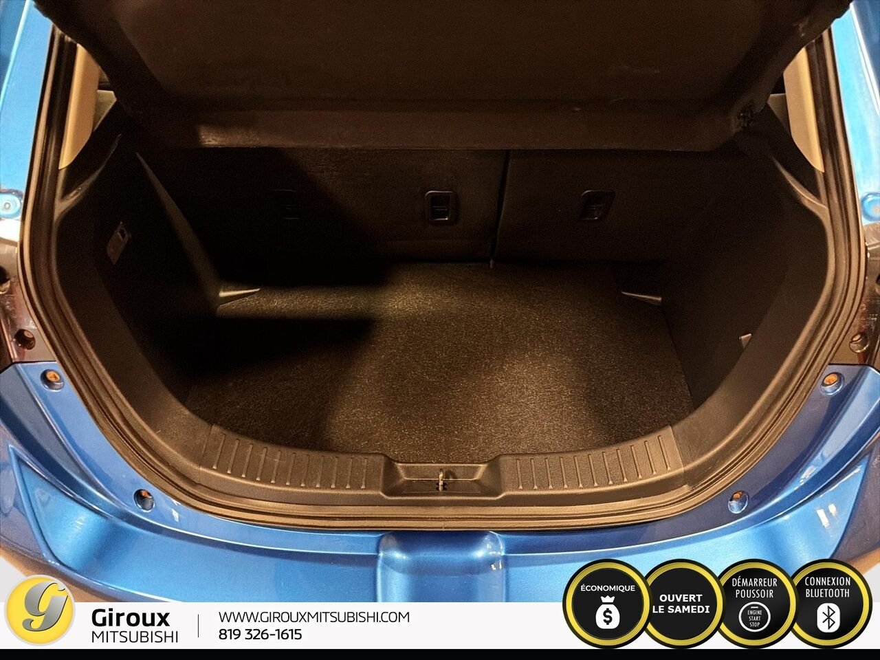 2020 Toyota Yaris Hatchback Blue Sainte-Agathe-des-Monts - photo #5