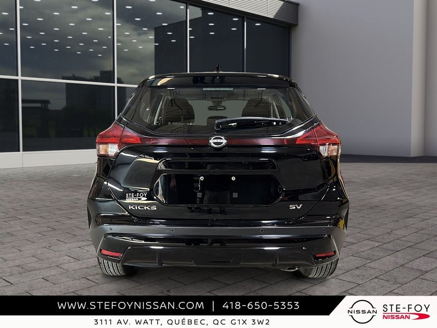 2024 Nissan Kicks SV TA 2024 Black