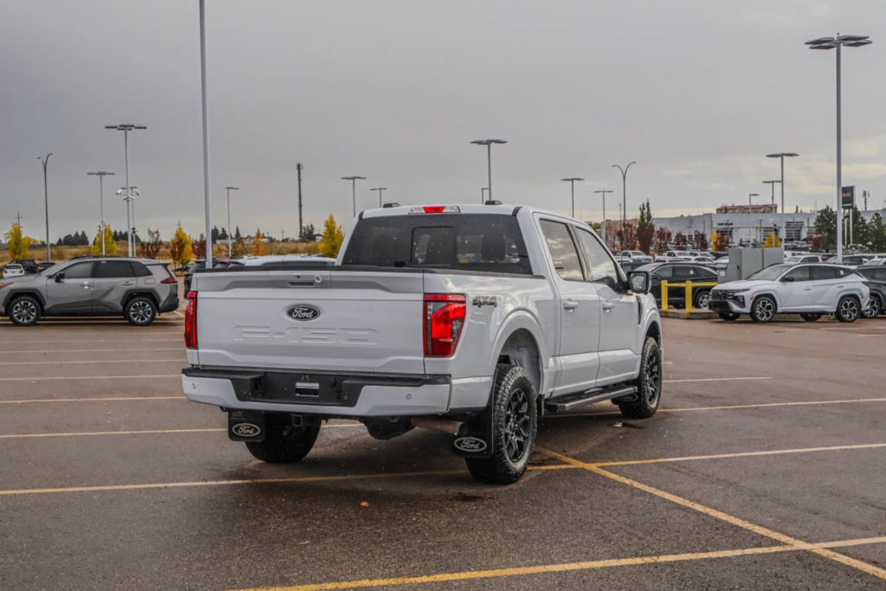 2025 Ford F-150 XLT 4WD SuperCrew 5.5' Box White Sherwood Park - photo #8