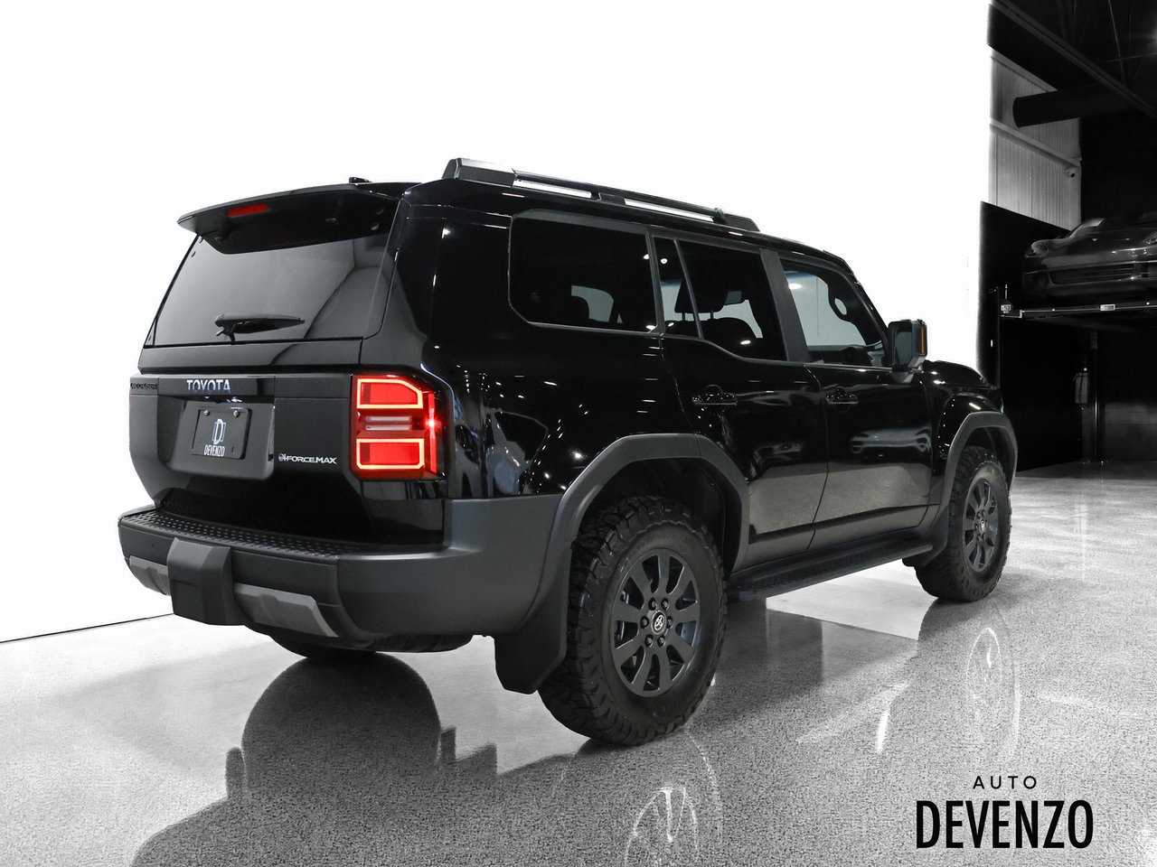2024 Toyota Land Cruiser Black Saint-Eustache - photo #2