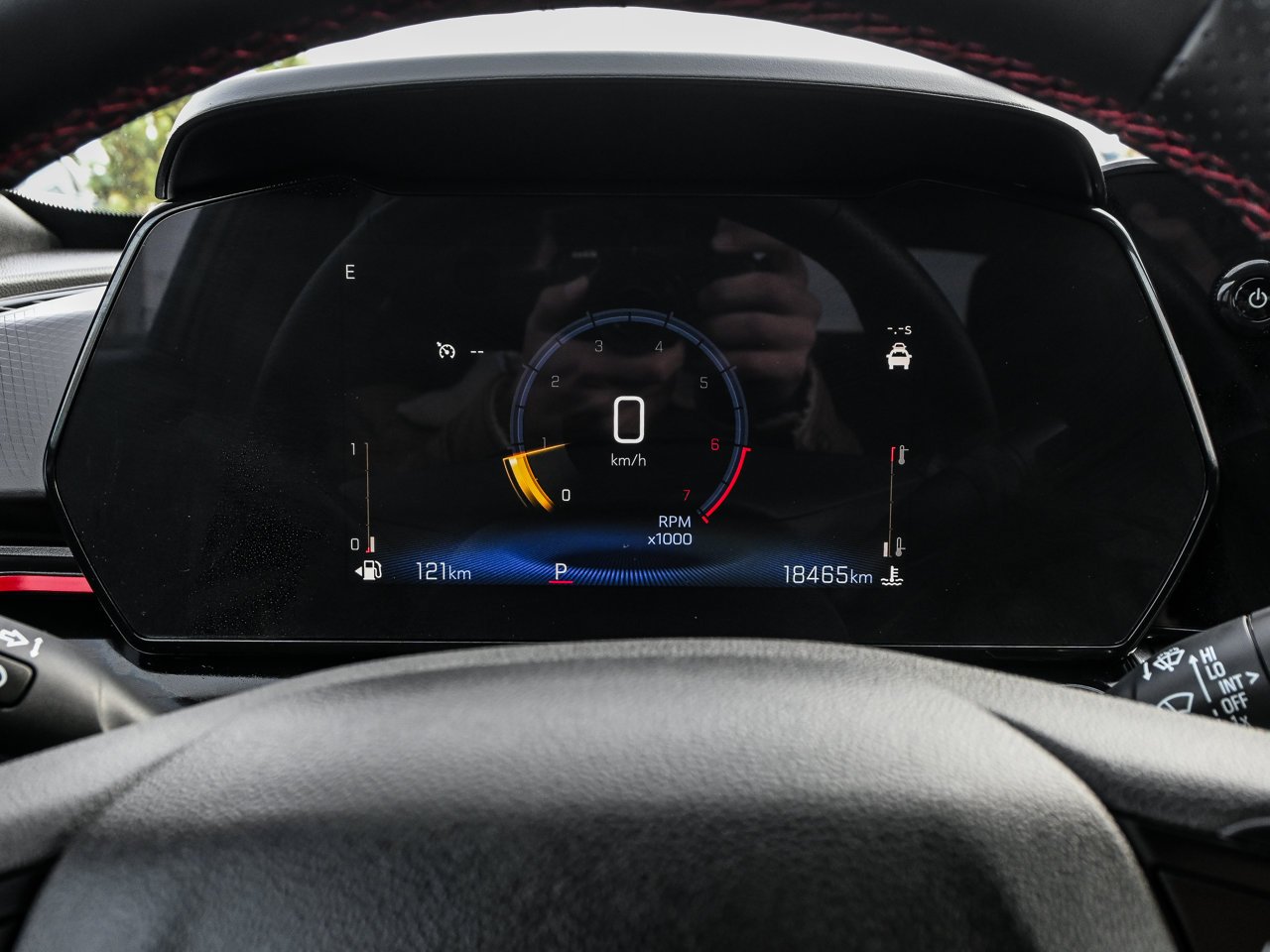 2025 Chevrolet Trax FWD 4dr 2RS Black Sherwood Park - photo #21