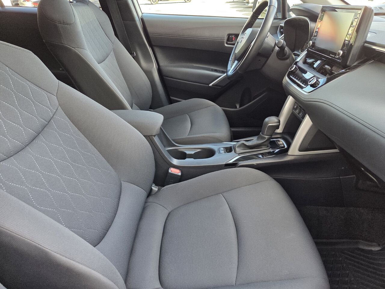 Toyota COROLLA CROSS LE (PREMIUM) 2022 Blanc Mont-Laurier - photo #13