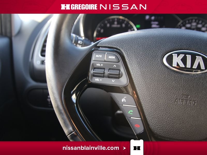 2018 Kia Forte Grey Laval - photo #24