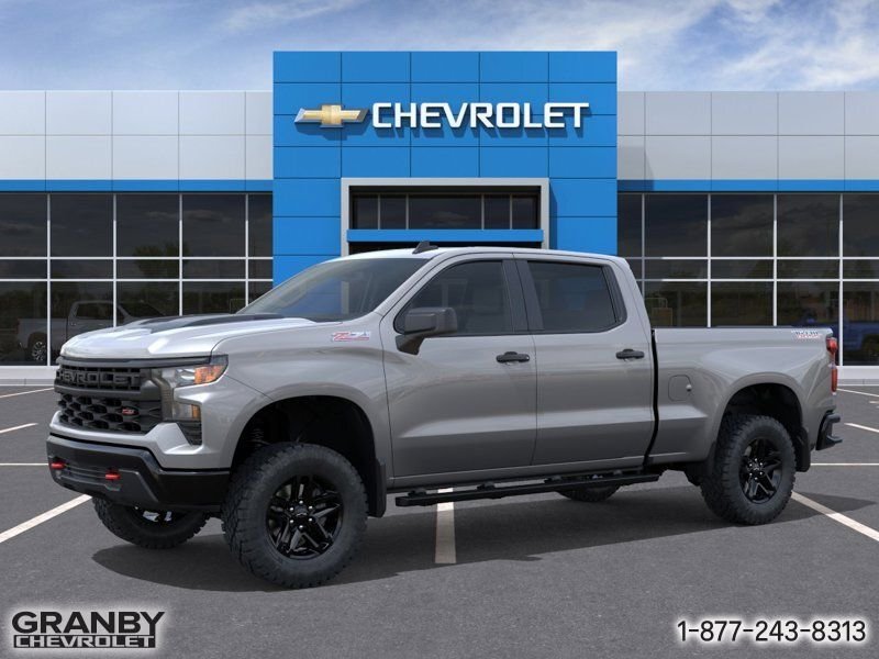 CHEVROLET Silverado 1500 K1500 SILVERADO CREW CAB CUSTOM TRAIL BOSS STD/BOX (2CX) | E26-0895 2026 GRIS STERLING METALLISE Granby - photo #1