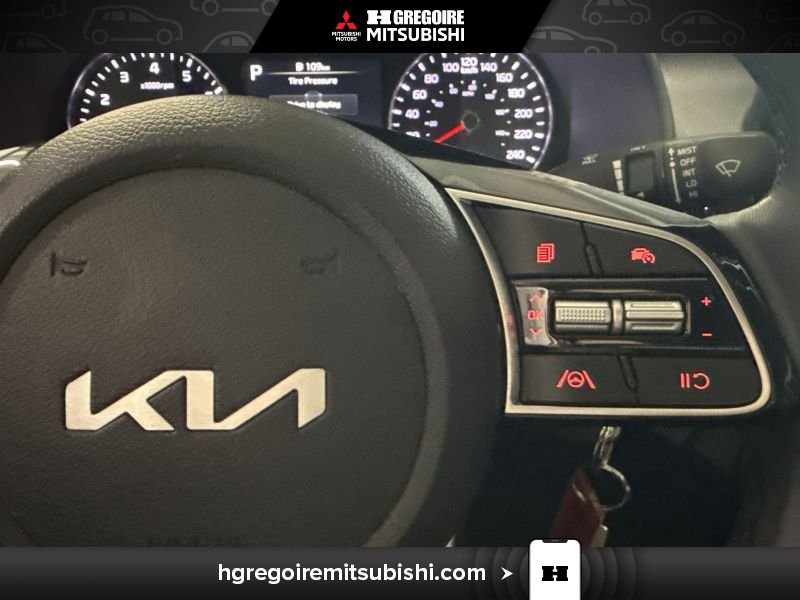 2024 Kia Forte Grey Blainville - photo #14