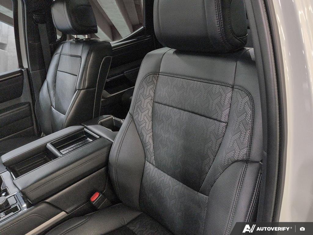 2025 Toyota Tundra S2501294 | 4x4 Crewmax Limited Hybrid White Edmonton - photo #19