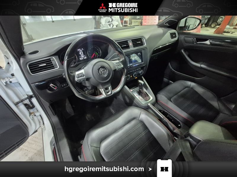 Volkswagen Jetta 2014 Blanc Laval - photo #17